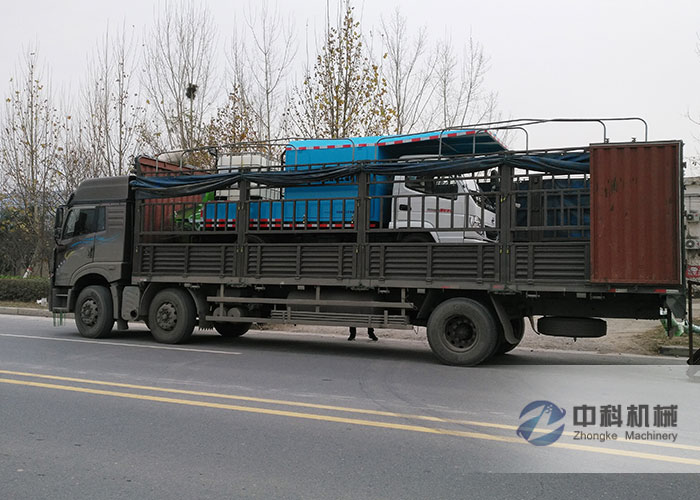 中鐵五局車載混凝土濕噴臺車發貨現場-0