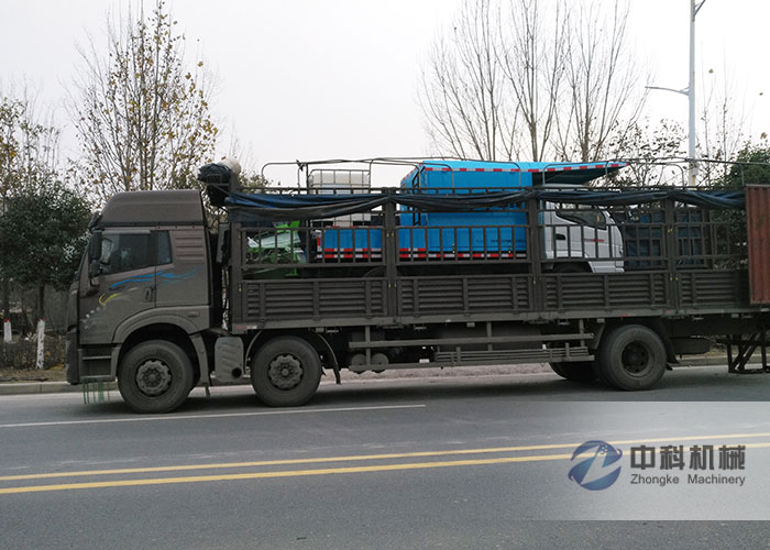 中鐵五局車載混凝土濕噴臺車發貨現場-1